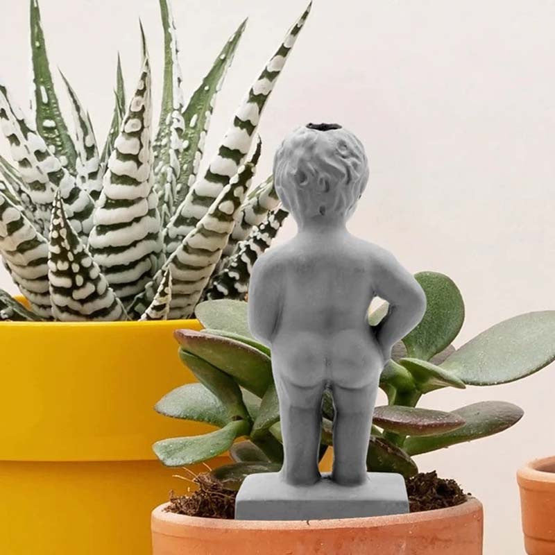 Gartenskulptur „Pee My Plants“