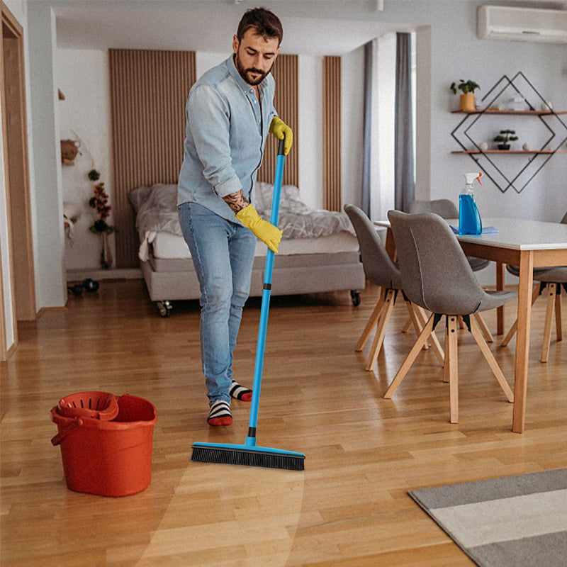 Teppich-Fusselbesen mit dreiteiligem Teleskopstab