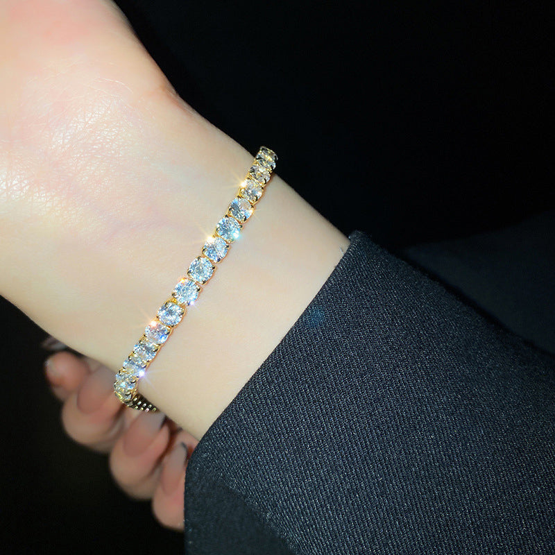 Funkelndes Moissanite-Armband