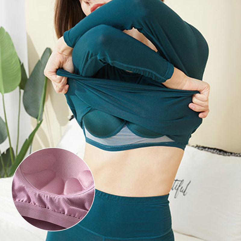 Thermounterwäsche mit Brustpolstern