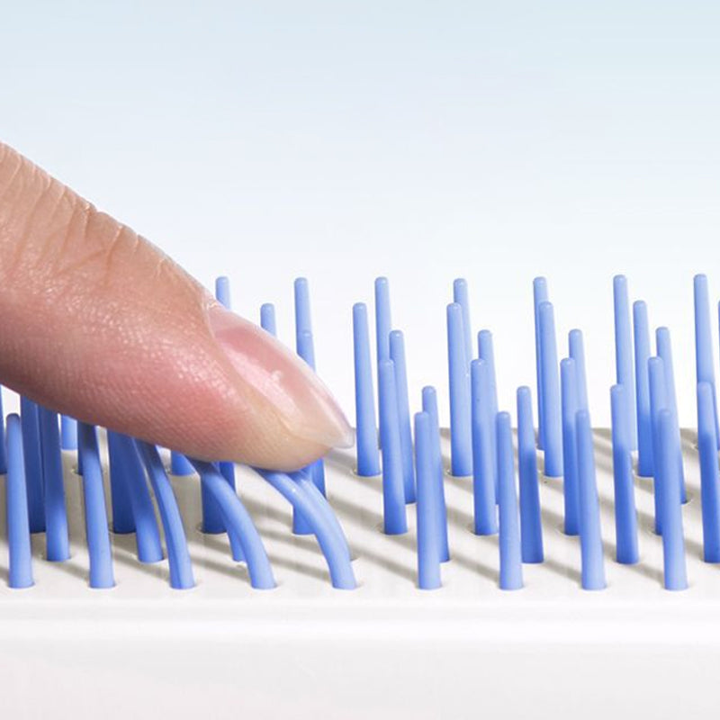 Selbstreinigender antistatischer Massagekamm