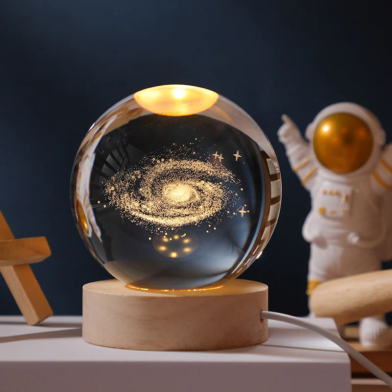 3D-Kristallkugel-Nachtlicht mit Holzsockel