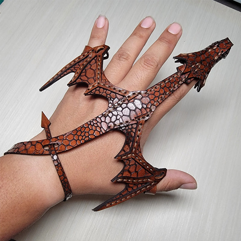 Hand-Drachen-Manschette aus Leder