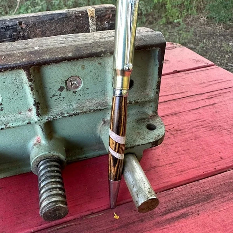 Kreativer Holzkugelschreiber