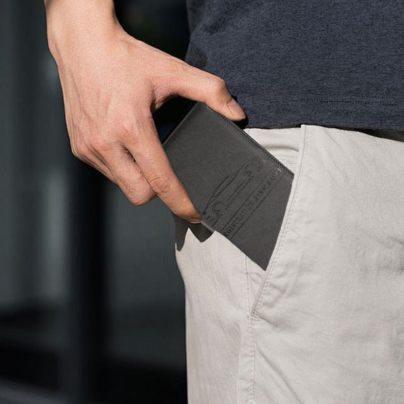 Inhaber der Kfz-Zulassungs- und Versicherungskarte