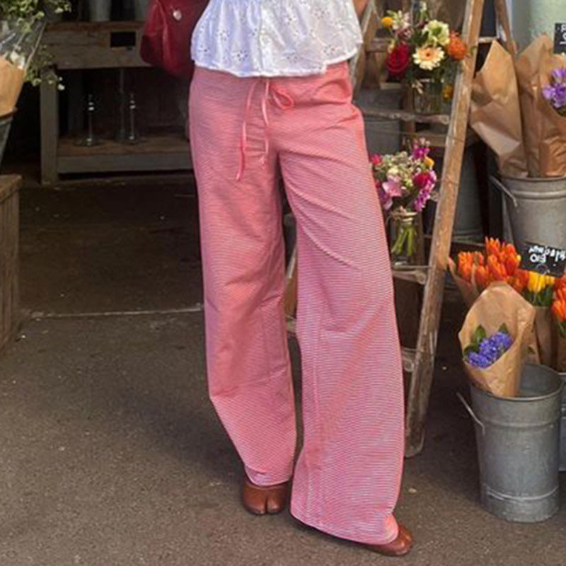 Gestreifte Strick-Freizeithose mit Farbblockdesign und niedriger Leibhöhe