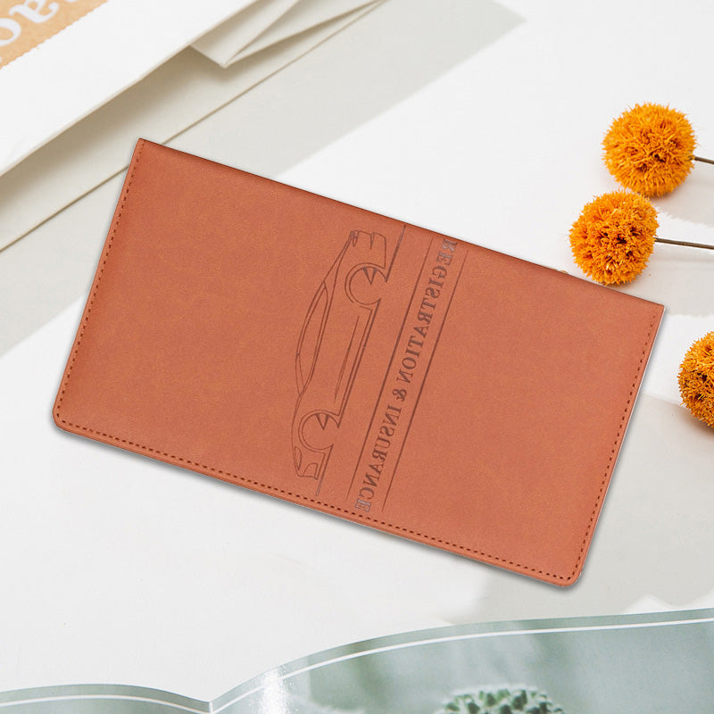 Inhaber der Kfz-Zulassungs- und Versicherungskarte