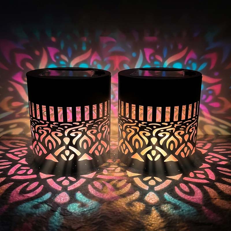 Wandleuchte aus Eisen im Solar-Mandala-Design