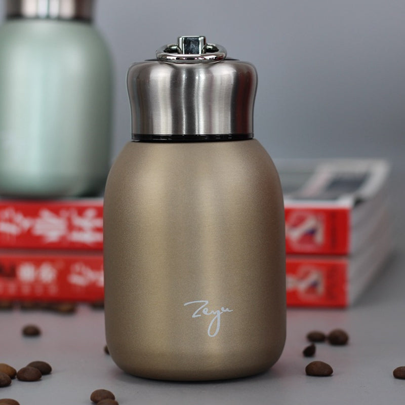 Tragbarer Thermobecher
