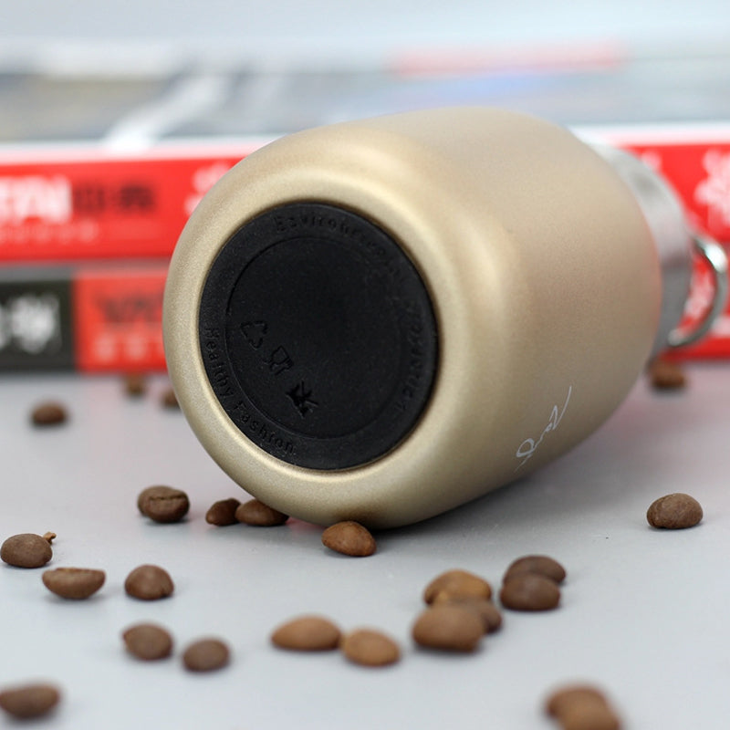 Tragbarer Thermobecher