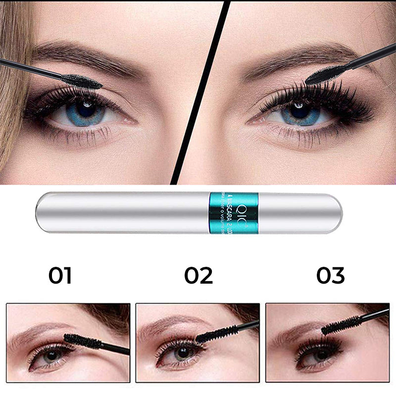 Lang anhaltende Wimperntusche