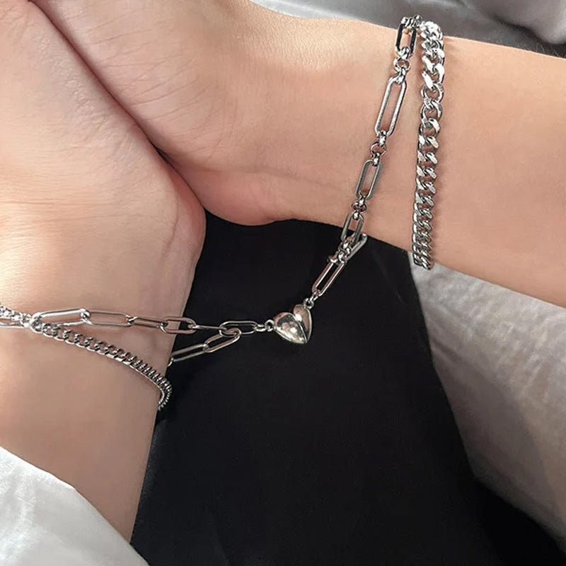 Magnetisches Armband in Herzform