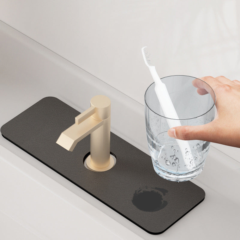 Absorbierende Matte für Wasserhähne aus Kieselgur