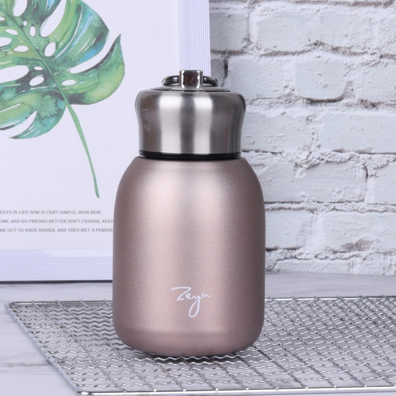 Tragbarer Thermobecher